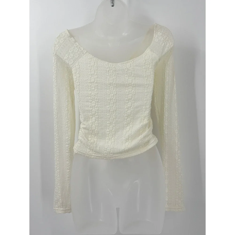 Aeropostale lace top
